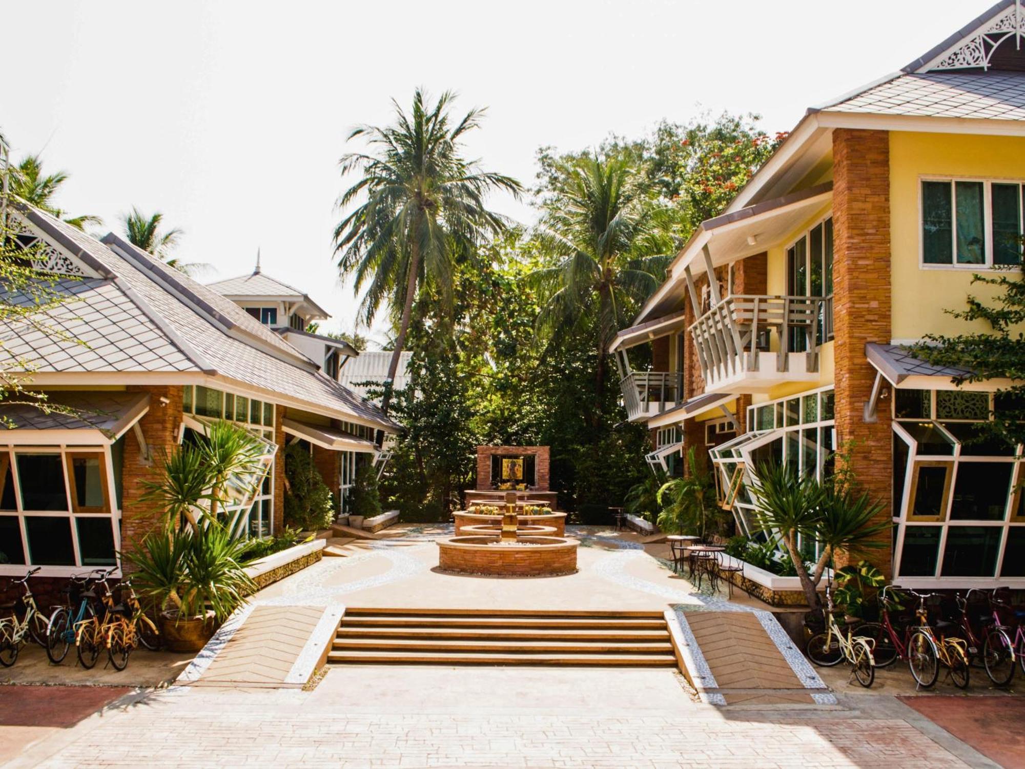 Vartika Resovilla Kuiburi Beach Resort And Villas Kui Buri Exterior foto